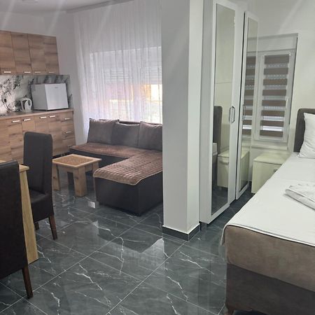 Sobe I Apartmani Casa Mia Pecinci المظهر الخارجي الصورة