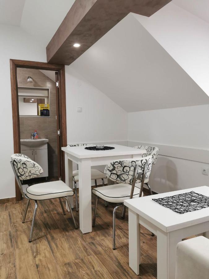 Sobe I Apartmani Casa Mia Pecinci المظهر الخارجي الصورة