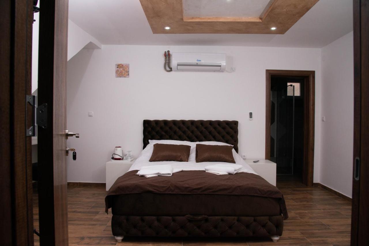 Sobe I Apartmani Casa Mia Pecinci المظهر الخارجي الصورة