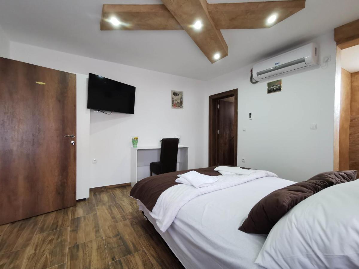 Sobe I Apartmani Casa Mia Pecinci المظهر الخارجي الصورة